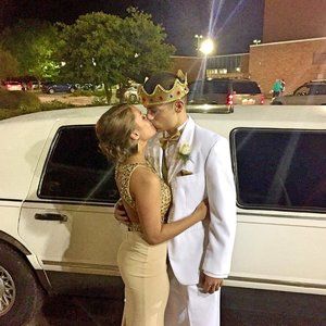 Meet your Posher, Tomi