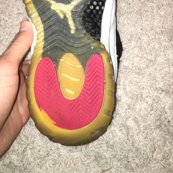 Tuxedo 11 lows beaters - Picture 3 of 4