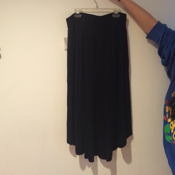 High-Low Skirt - Picture 2 of 2