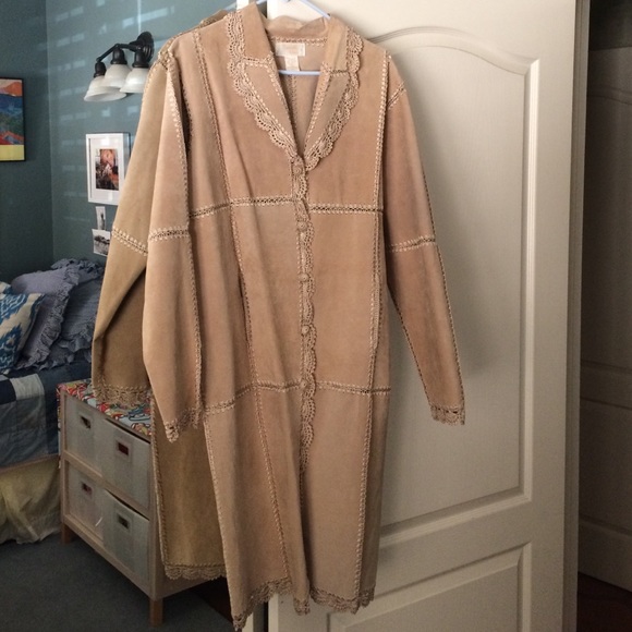 Beautiful suede leather coat with embroidery - Picture 1 of 4