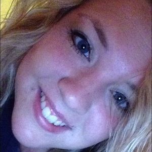 Meet your Posher, Paige