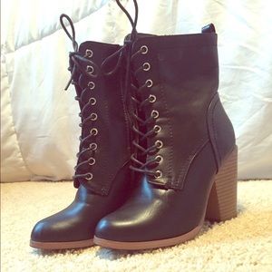Women's Lace Up Booties size 5.5