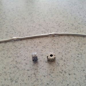 Pandora Bracelet plus clips 7.1