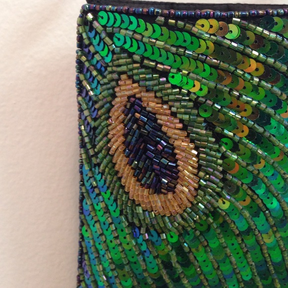 Fancy Peacock Club Bag - Picture 4 of 4