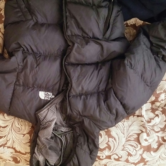 2 reversible north face coats (kids)