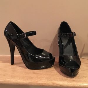 Black Patent Leather Peeptoe Maryjane Heels