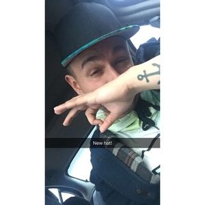 Meet your Posher, Brady