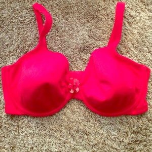 VS Red Bra