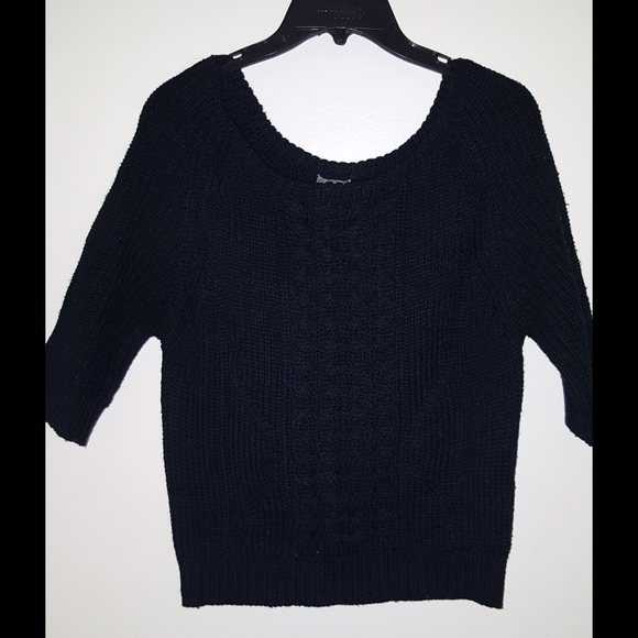 Off shoulder knitted top
