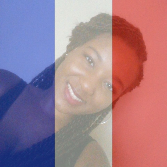 Meet your Posher, Dionne