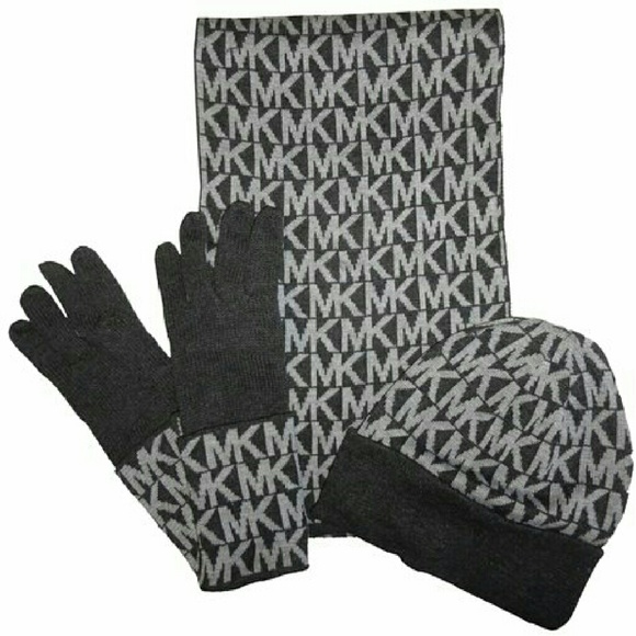 Michael kors glove scarf hat set