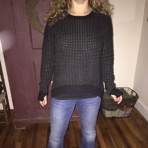 Lululemon high low sweater in black