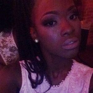 Meet your Posher, Kaliyha