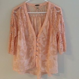 Gimmicks by BKE button down Blouse