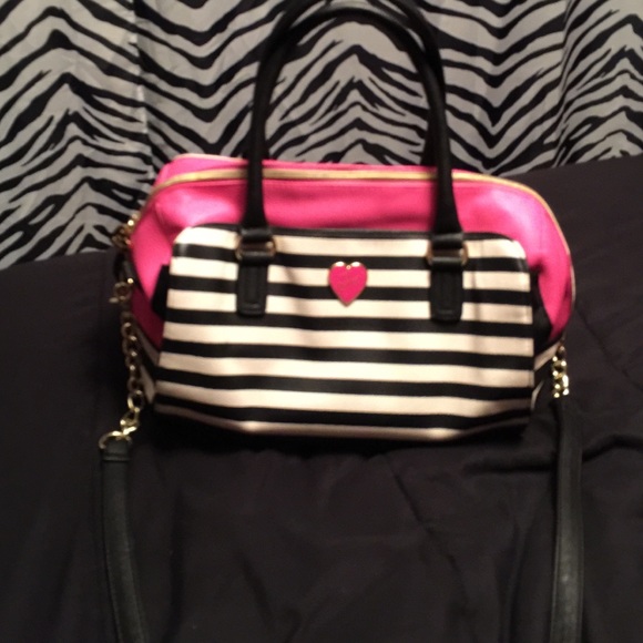 Betsey Johnson Handbags - Betsey Johnson purse