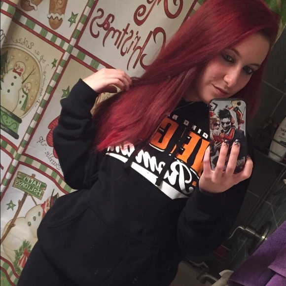 Meet Your Posher, Gillian! - Picture 2 of 2