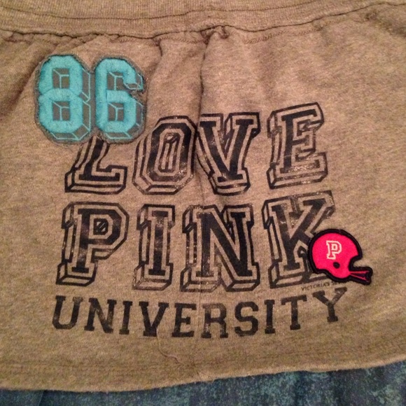 Very adorable mini skirt - Picture 3 of 3