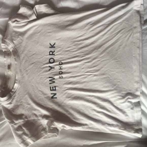 Brandy Melville cropped box tee