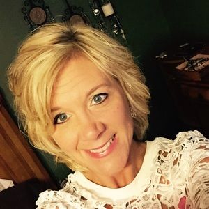 Meet your Posher, Teri