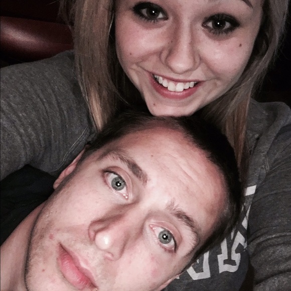 Meet your Posher, Michaela - Picture 2 of 3