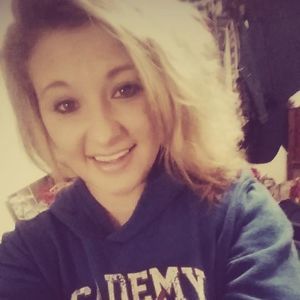 Meet your Posher, Casey lynn