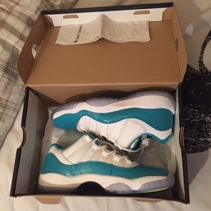 Air Retro Jordan Aqua 11