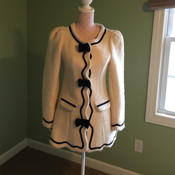 White wool princess jacket/ trench coat