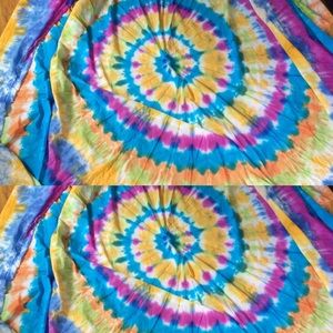 Tie dye bed sheet/ tapestry