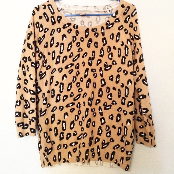 Banana Republic classy leopard print sweater