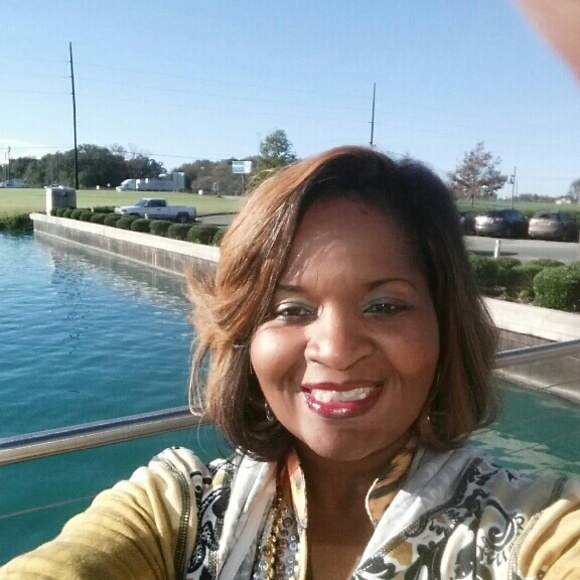 Meet your Posher, Alice - Picture 1 of 1