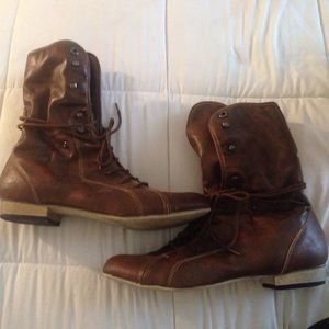 NEW STEVE MADDEN Blizardd fur lined brown boots