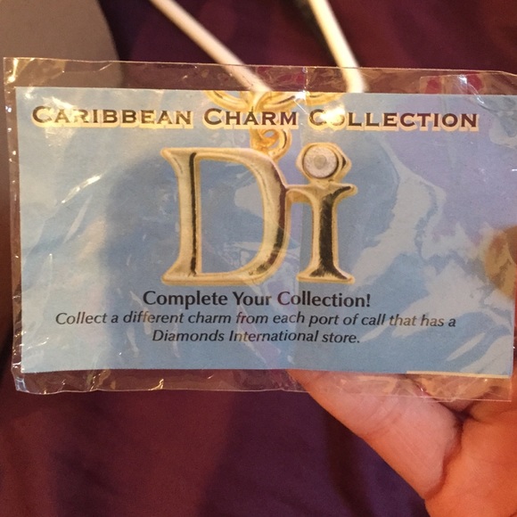 ❤️❤️❤️Diamonds international charm bracelet - Picture 2 of 4