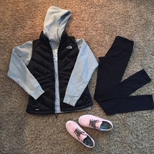 The North Face Sweatshirt/ Hoodie Small