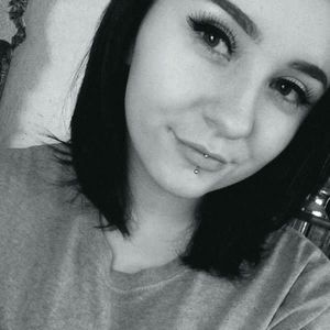 Meet your Posher, Sabrina