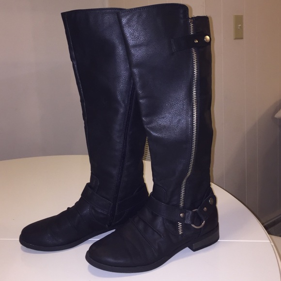 Casual Black Boot by Rampage.