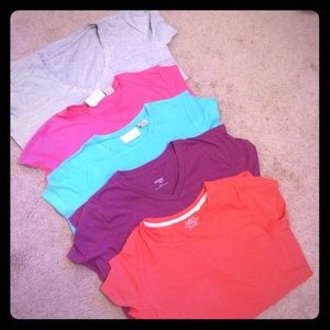 👚 Medium T-shirt Bundle (5)!