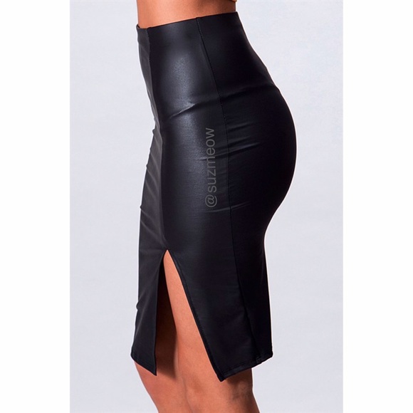 Sale! NWT Black Vegan Leather Skirt • Size M left - Picture 2 of 2