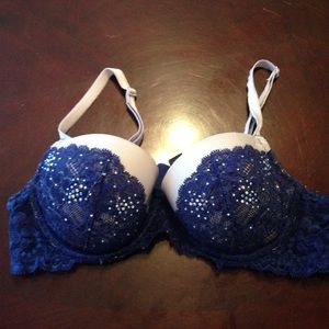 VS Dream Angels Demi Bra