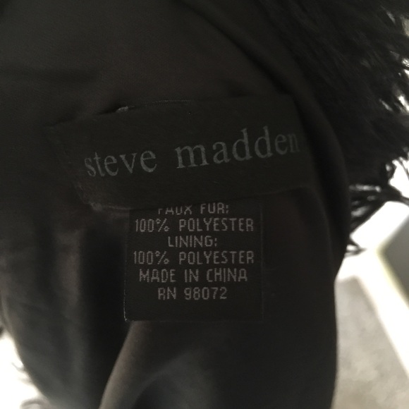 Steve Madden Faux Fur Black Vest - Picture 4 of 4