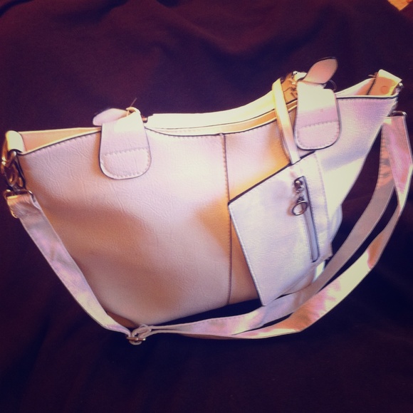 White purse verry cute