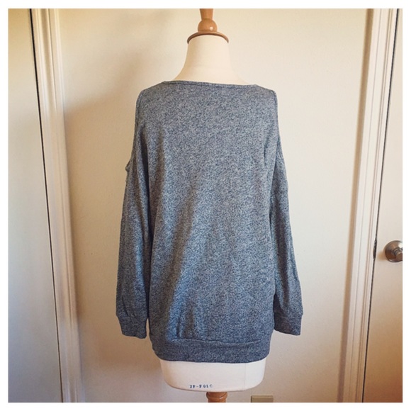 FOREVER 21 GREY & CREAM KNIT LACE SWEATER + CROSS - Picture 4 of 4