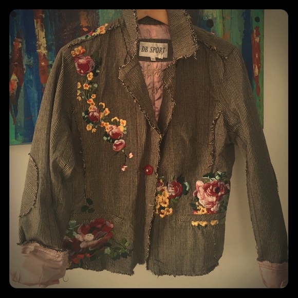 EMBROIDERED JACKET! With amazing details & whimsy!