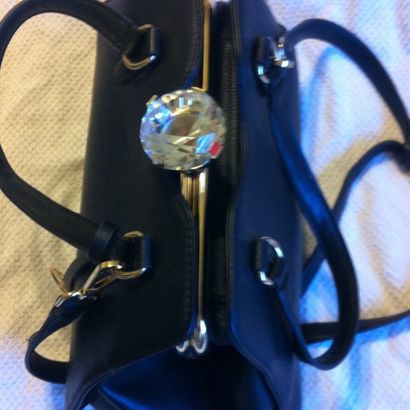 Black with big diomond purse - Picture 3 of 4