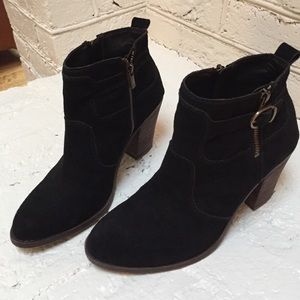 Lucky Brand Black Suede Booties 9.5