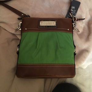 SALE 🎊🎊Chaps Cross Body