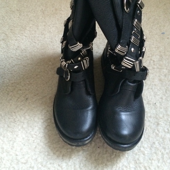 Steve Madden boots