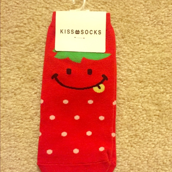 🔴 NEW smiley strawberry socks