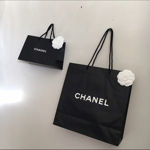 ♣️medium and small Chanel shopping bags♣️