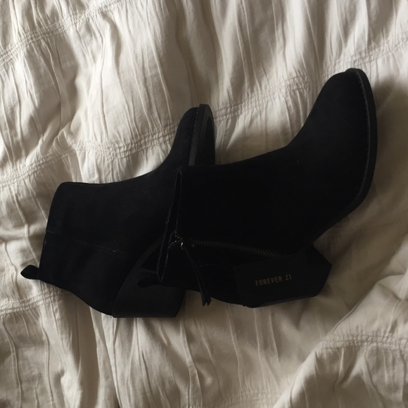 Forever 21 black booties.