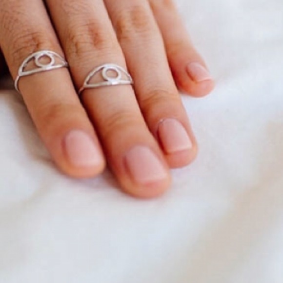 Tobi Jewelry - Evil Eye Knuckle Ring